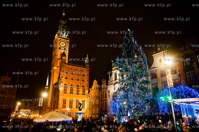 Gdansk. Dlugi Targ. Uroczyste zapalenie swiatelek na...