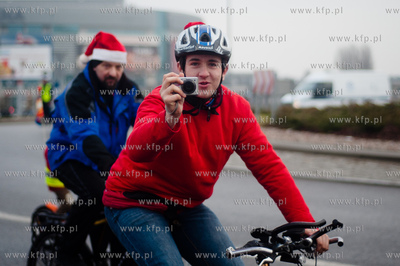 Gdansk. Parking pod Ergo Arena. Coroczna akcja Mikolaje...
