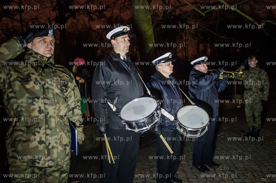 Gdansk. Cmentarz Garnizonowy. Dzien Pamieci Zolnierzy...