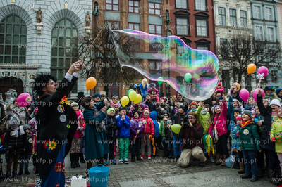 Gdansk. Wspolny przemarsz pod haslem Radoscia powitaj...