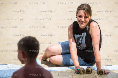 Gdansl. Plaza w Brzeznie. IPN na plazy. Przygotowane...