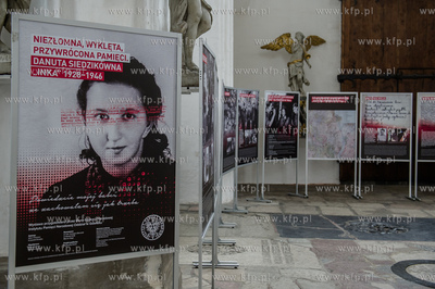 Gdańsk. Bazylika Mariacka. Pierwsza prezentacja wystawy...