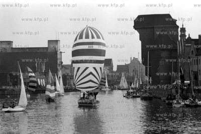 Morska parada na Motławie z okazji Dni Gdańska. 
2.08.1979
1sierpien79_z.kosycarz_p5
Fot....