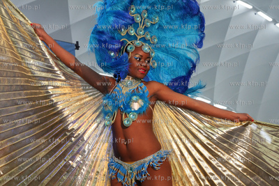 Oficjalne otwarcie lodowiska na placu koncertowym przy...