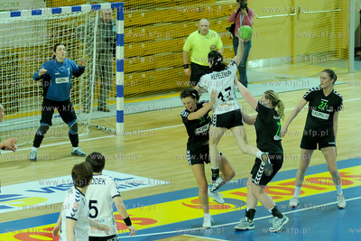 Hala Sportowo - Widowiskowa w Gdyni. Ekstraklasa pilki...