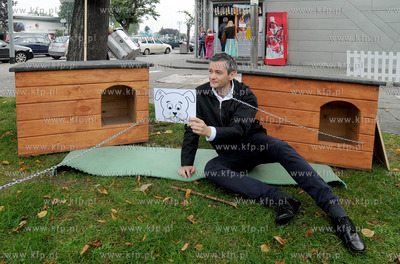 Podczas heppeningu "Zerwijmy lancuch" na Bulwarze Szwedzkim...