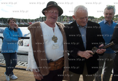 Ustka Leszek Miller, szef SLD w ramach akcji Pogodne...