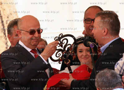 Otwarice 752 Jarmarku sw. Dominka w Gdansku. Symboliczne...