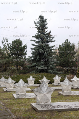 Cmentarz Zołnierzy Radzieckich przy ulicy Zastawnej...