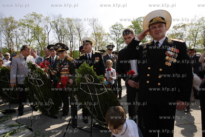Rosja, Kaliningrad. Parada z okazji 68 rocznicy zwyciestwa...