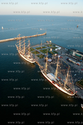 Tall Ships' Races 2009 w Gdyni z lotu ptaka. Zlot Wielkich...