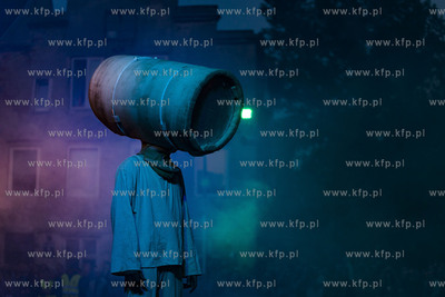 Gdańsk. Festiwal teatrów Ulicznych FETA. Mr Pejo's...