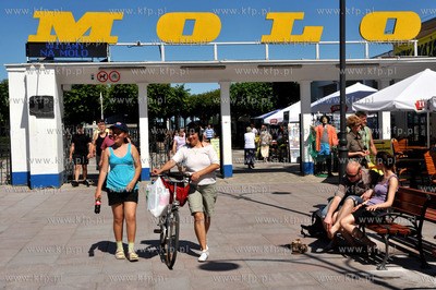 Lato w Sopocie. Nz. wejscie na sopockie Molo 29.06.2010...
