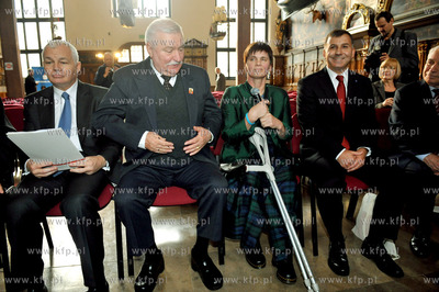 Gdansk, Dwor Artusa. Janina Ochojska, szefowa Polskiej...