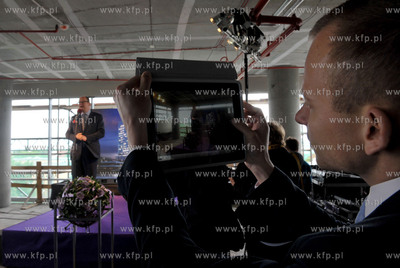 Gdansk, Wrzeszcz, al. Grunwaldzka. Uroczystosc zawieszenia...