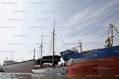 Zatoka Gdanska. Proba morska wyremontowanego zaglowca...
