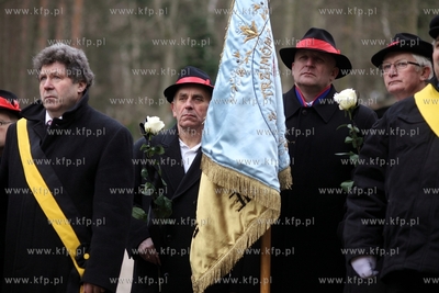 Cmentarz Srebrzysko w Gdansku. Pogrzeb Brunona Synaka.
21.12.2013
fot....