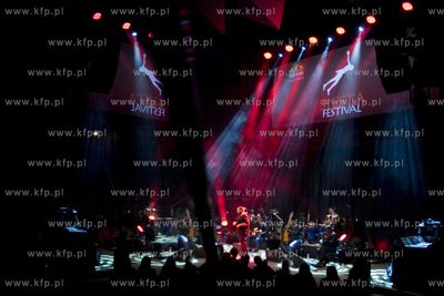 Siesta Festival. Koncert pochodzącego z Angoli Paulo...