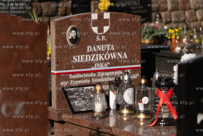 Grób Danuty Siedzikówny INKI na cmentarzy Garnizonowym...