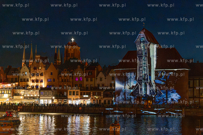 Mapping „Morskie opowieści” wyświetlany na fasadzie...