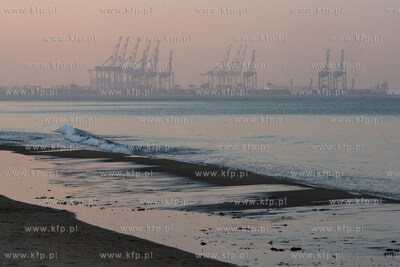 Gdańsk, Górki Zachodnie. Zimowy krajobraz nad morzem....
