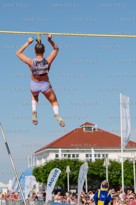 Sopot. 36. Tyczka na molo. Skoki pań. 24.06.2023 fot....