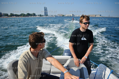 Gdynia. Przejazdzka na weakbordzie. 09.07.2011 fot....