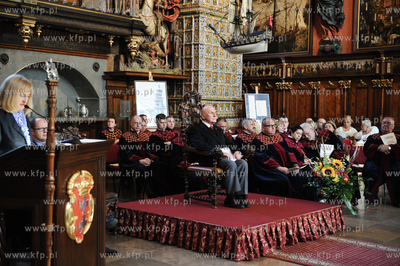 Gdansk. Dwor Artusa. Uroczysta Sesja Rady Miasta. Nadanie...