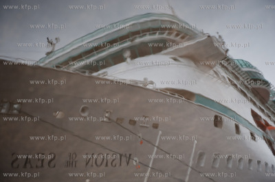 Port w Gdyni. Nabrzeze Francuskie. Wizyta plywajacego...