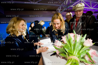 Zatoka Kobiet czyli Dzien Kobiet w Zatoce Sztuki w...