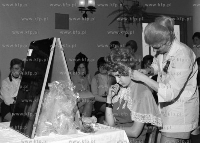 I Międzywojewódzki Konkurs Uczniów Fryzjerskich...