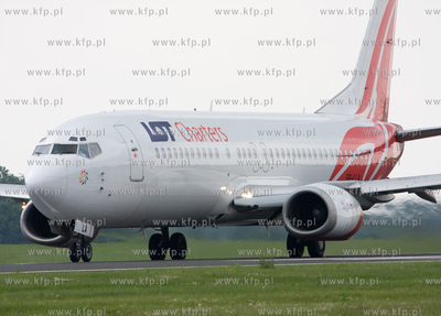 Gdansk, Rebiechowo. Nz. Boeing 737-45D linii LOT Charters.
06.07.2009
fot....