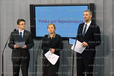 Sejm. Pierwsza konferencja prasowa klubu poselskiego...