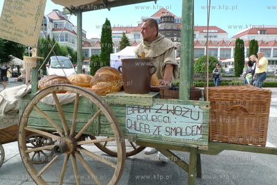 Sopot. Cepeliada na Molo, coroczna impreza organizowana...