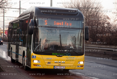 Man Lions City IDAS to miejski autobus niskopodlogowy...