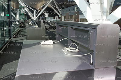 Lotnisko im Lech Walesy w Gdansku - Rebiechowie. Nowo...