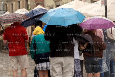Ulewa ktora przeszla nad Gdanskiem nie pozwolila turystom...