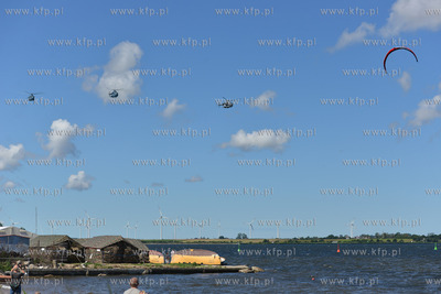 Festyn rodzinny w Pucku z okazji swieta lotnictwa morskiego....