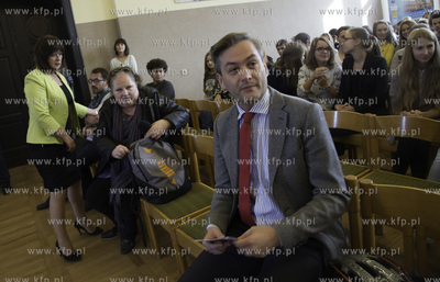 Slupsk. Greenpeace ufundowal budowe elektrowni slonecznej...