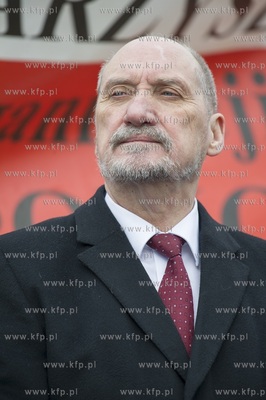 Gołubie. Obchody 73 rocznicy śmierci porucznika Józefa...