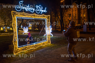 Iluminacje świąteczne w Słupsku. 13.12.2017 fot....
