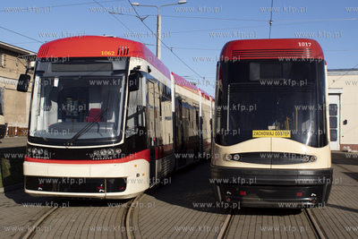 Zajezdnia Wrzeszcz. Nz. tramwaje pesa jazz duo i pesa...