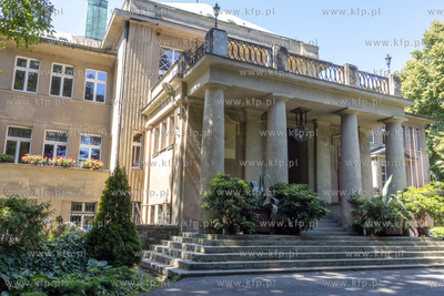 Neobarokowy pałac w Bolesławowie ( powiat starogardzki...