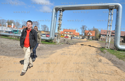 Budowa stadionu w Gdansku Letnicy. Mieszkancy Gdanska...