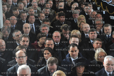 Bazylika Mariacka w Gdansku. Uroczystosci pogrzebowe...