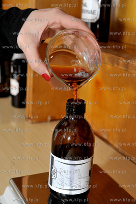 W zwiazku z awaria odleglych kilka tysiecy kilometrow...