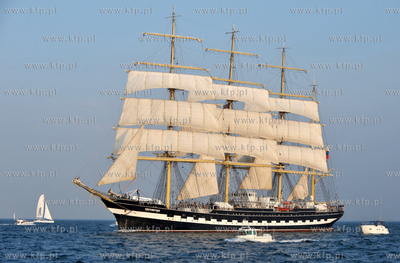 Wielka parada zaglowcow po Zatoce Gdanskiej na zakonczenie...