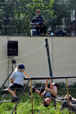 Streetwaves czyli artystyczna akcja miejska w Gdansku...