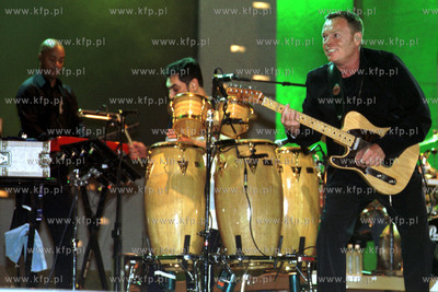 Festiwal Piosenki w Sopocie. UB 40 25.08.2001 Fot....