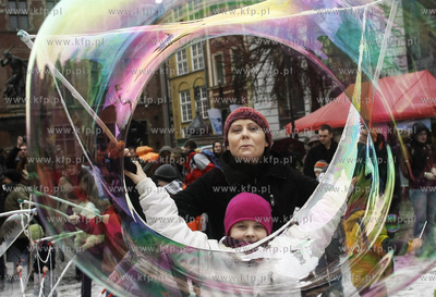 Gdansk. Dlugi Targ. Festiwal Banki Mydlanej czyli przywitanie...
